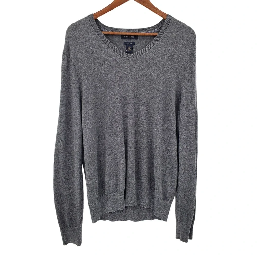 Banana Republic Mens L Gray V-Neck Sweater Silk Cotton Cashmere Blend Preppy‎